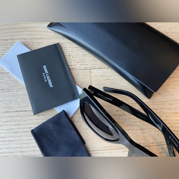 SAINT LAURENT SUNGLASSES - Picture 6 of 7